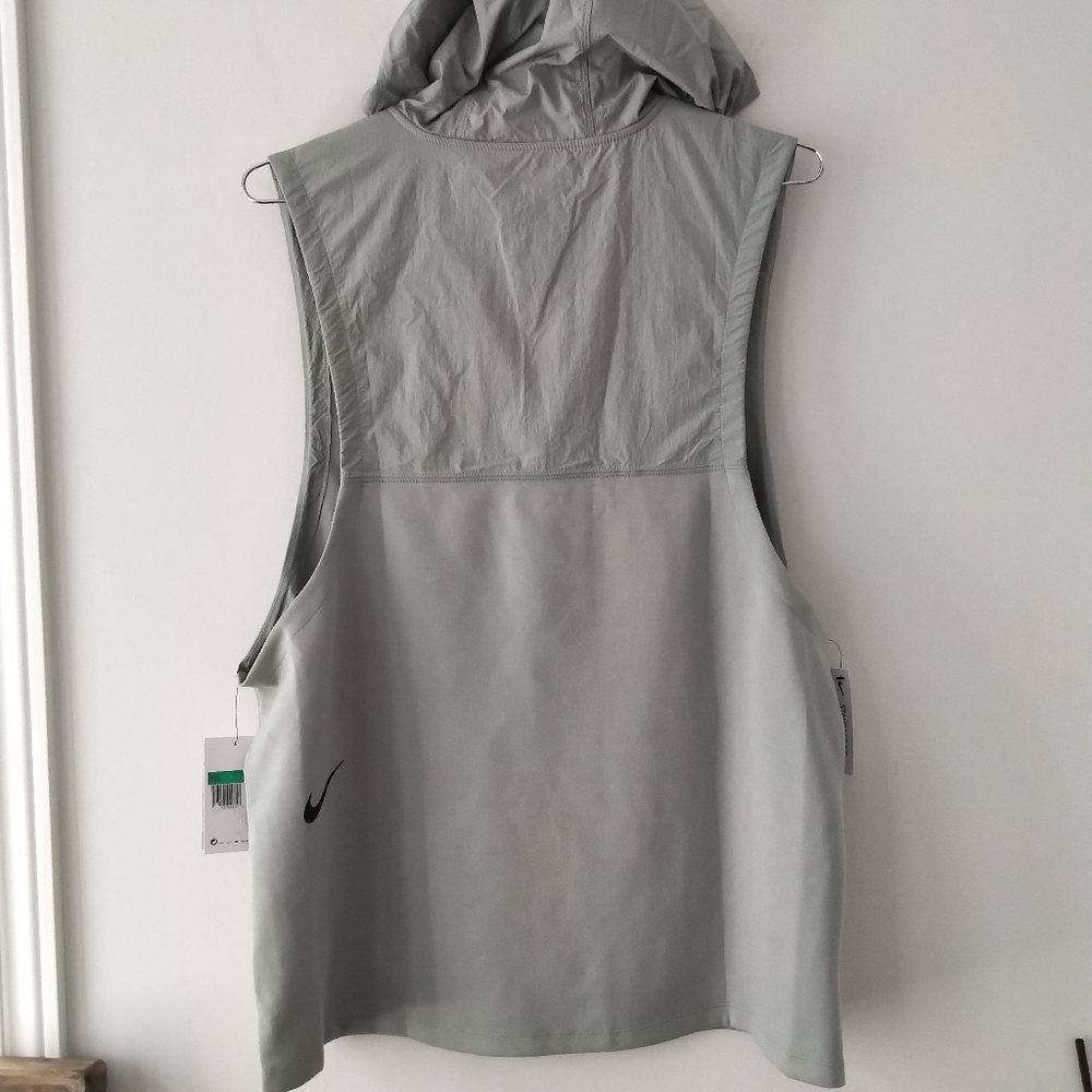 Nike Tech Sleeveless hoody - new brand - size XL - Picture 2 of 5